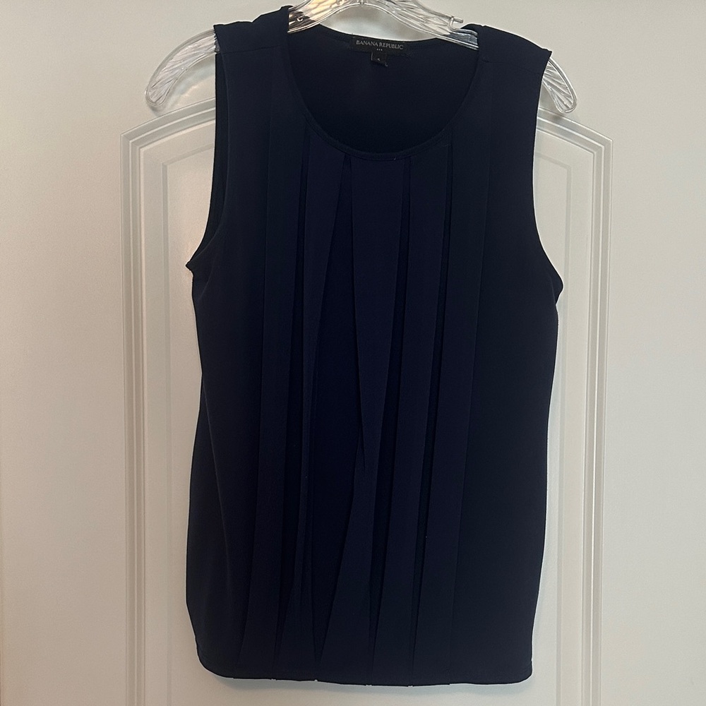Sleeveless Tank Top